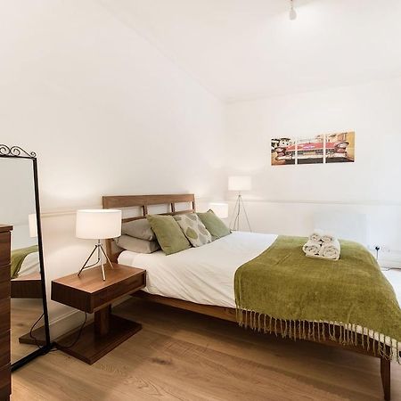 Stay At Mine - Archer Street Лондон Экстерьер фото