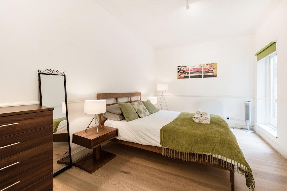 Stay At Mine - Archer Street Лондон Экстерьер фото